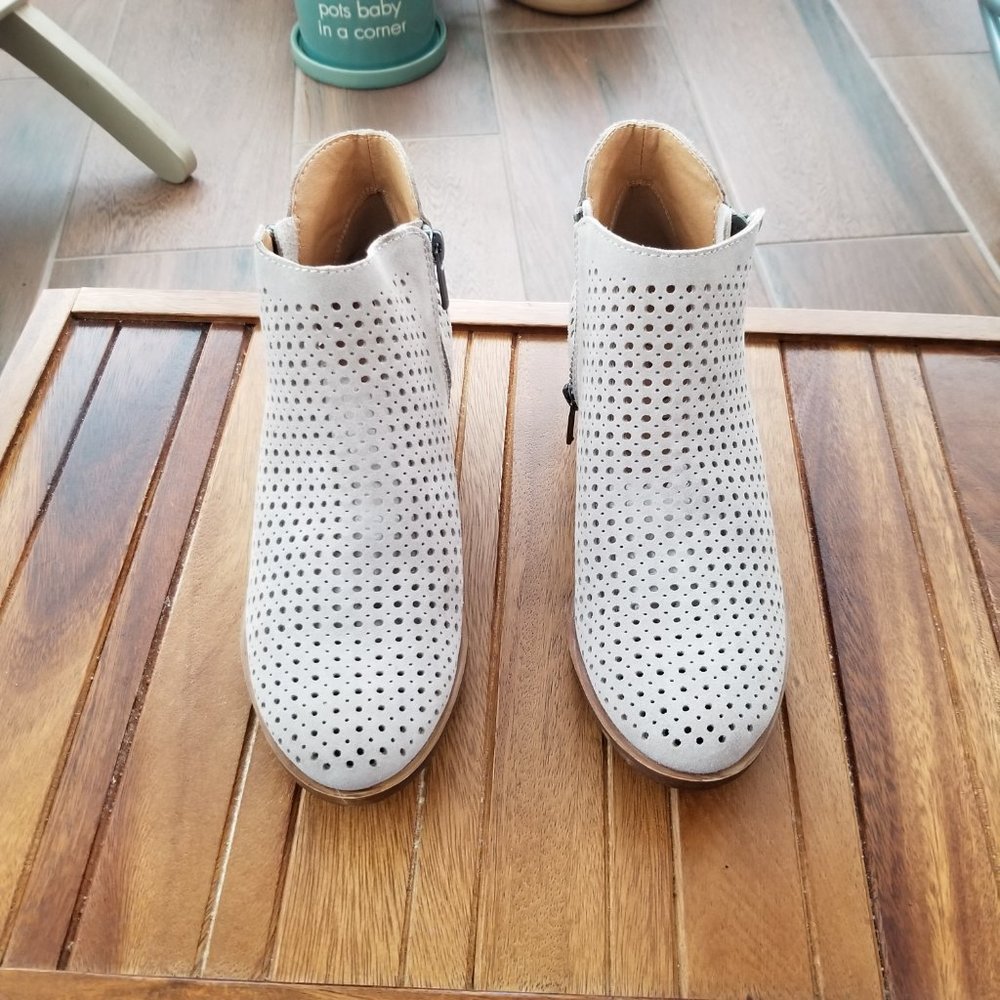 Lucky Brand Perforated Beige Zip Up Ankle Booties